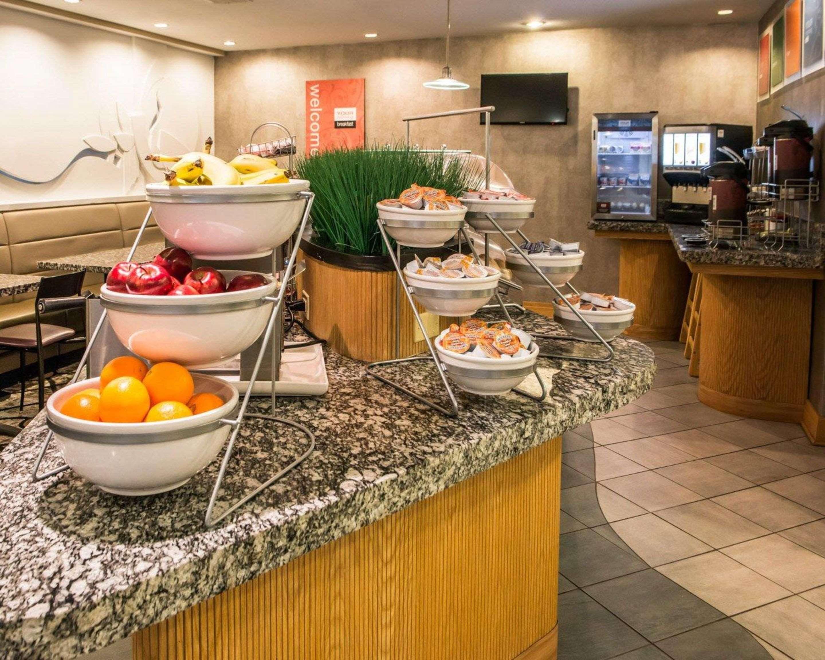 Comfort Suites Monroeville Exterior foto